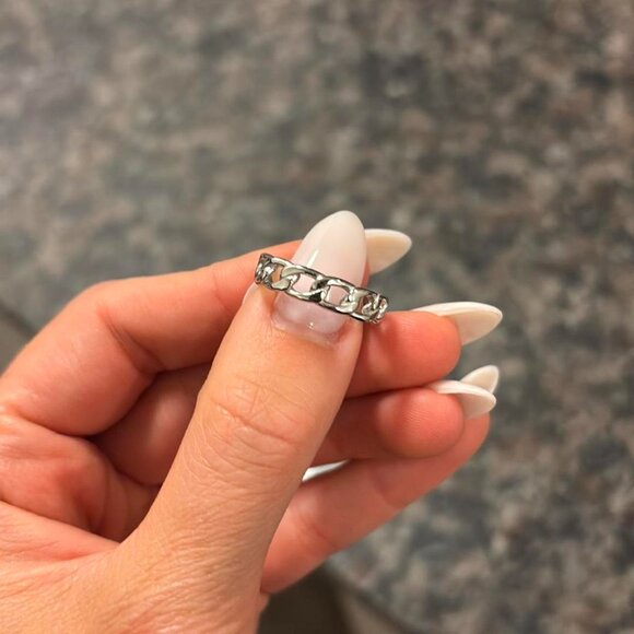 The Cadence thin dainty braided chain link ring stainless steel tarnish free sz - Picture 2 of 3